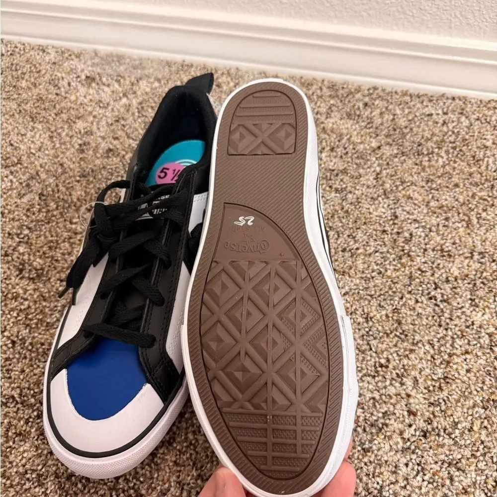 Converse Blue and Black Kids Sneakers Size 5.5